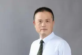 头条ll  段维"三应诗"小辑图片