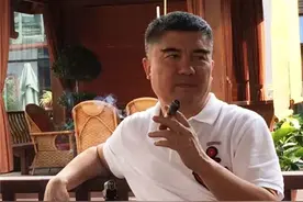 会展大王邓鸿的神秘往事：春熙路空手套白狼赚到第一桶金图片