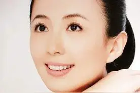 杨童舒怀孕6个月早产生子，45岁再演反派，颜值依然能打图片
