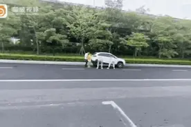 突发！福州三环一SUV撞倒电动车，女骑手满脸是血图片