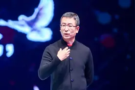 白岩松教育出学霸儿子，归功于他给孩子立的10个规矩，缺一不可图片
