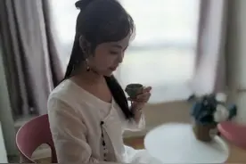 愿你握住剑时所向披靡，走向生活时心有所安……图片