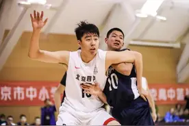 26分16篮板10盖帽！身高2米07！他这么厉害，北大竟然不要？图片