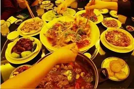 总说吃剩菜会患上癌症，为什么老人吃到现在都没事？有道理吗？图片