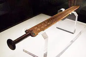 古代的宝刀和宝剑，动辄就是削铁如泥，为何现代的刀剑却办不到？图片