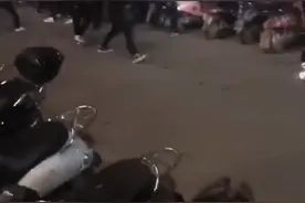 两群男子半夜持钢管刀具斗殴，血溅柳州街头！警方通报案情图片