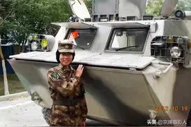 “兵姐姐”难产12小时生子，一年后泪言：“这么胖，我孩子？”图片