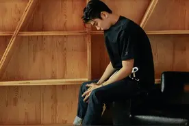 男士街拍 第四百一十七期 春光如海 主题  王子异的街拍look图片