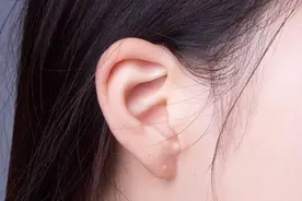 为什么有的人“耳屎”是湿的，有的是干的？可能与这件尴尬事有关图片