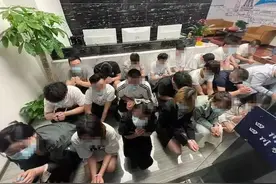 上海警方捣毁三个诈骗团伙抓获犯罪嫌疑人364名图片