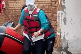 王一博河南救援记录，默默做事，悄悄抹泪，正能量值得宣扬图片