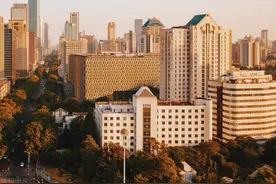 南京四大医院：省医鼓楼强，军总院士多，中大发展快图片