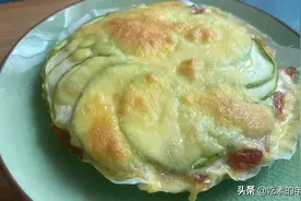 番茄披萨！番茄不炒蛋，加块方便面就能做披萨，男女老少都喜欢图片