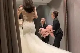 “巨人新娘”走红，本以为长得很丑，看到正脸惊讶了，太像洋娃娃图片