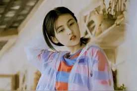 张子枫北电艺考全国第三，妹妹不仅穿搭厉害，看来也是个学霸图片
