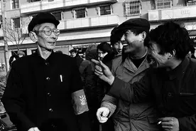马三立的相声有多搞笑？三言两语把毛主席逗乐，称赞他是“国宝”图片