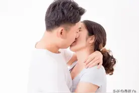 为什么人到中年反而会“抗拒”接吻呢？图片
