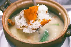 一份软烂鲜香的海鲜粥，怎么能不让人食指大动图片