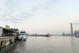 这一声悠长汽笛，唤起了你的哪段记忆？一块五的船票，带你探一段新旅程图片