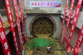 不到一个月掘进了2.1公里，地铁6号线二期6台盾构机齐头并进图片