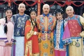 乾隆路边买西瓜吃，边吃边夸赞瓜农，没走多远却突然下令：处死他图片
