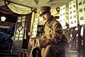 张少帅入关到陕西本想露把脸，遇上了徐海东，应了吴站长那句话图片