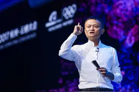 马云和各国领导见面的“握手照”，唯独对她用了双手，网友：佩服图片