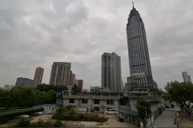 汉口菱角湖高楼群，一个超现代化的地方图片