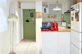 她家73平米，进门第一眼就被美到了，全屋复古又温馨，好有品位图片