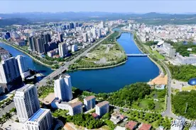 咸宁市：房价涨44%，人均收入3.2万元，居民购房压力几何？图片