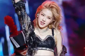 朴彩英Rosé 舞动的青春图片