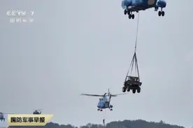 国产战术全地形车亮相 我军特战队员在山地沙漠如履平地图片