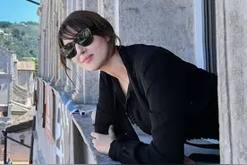 55岁莫妮卡贝鲁奇亮相电影节，容颜青春似少女，曾有两段婚姻图片