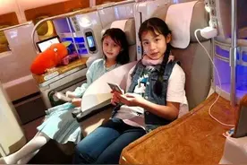 赵薇“女儿”近照，从12岁就成小明星，长大了不愁没有电影拍摄！图片
