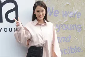 陈乔恩的穿搭让人看不出实际年龄，充满娇俏少女感图片