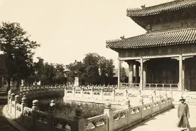 清朝奇案：妻子貌美，与情人合谋害死丈夫，知县妙计破假尸真冤案图片