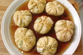 1块豆腐，2两鸡肉，结合成美妙的口感和滋味，软嫩鲜香老少皆宜图片