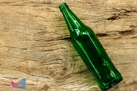 为啥啤酒瓶大多是绿色的？图片