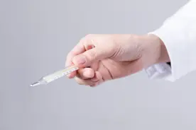 常年不发烧的人，说明体质强还是弱？不要再傻傻地做决定了图片