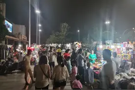 漳州新夜市，静悄悄在开，红红火火在卖！你去逛了吗？图片