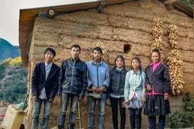 深山里的六口之家，生活完全与世隔绝，被外界发现时还没有户口图片