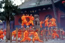从少林武校和MMA格斗高手招兵：少林棍法凶猛一人能打十个人图片