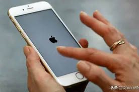 为什么美国人基本都不给手机贴膜？不怕划伤屏幕吗？看完长知识了图片