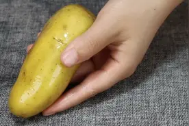 土豆这样做，像是吃红烧肉，我家一周吃5次，特别下饭解馋图片