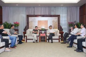 杰出校友马云再回母校：关注教师教育，共谋师大发展！图片