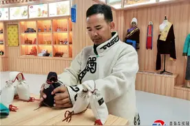 旦正才让：利用电商助力羊毛毡的传承与发展图片