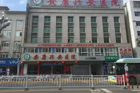 无病女学生被推上手术台，暴露新的医疗丑态图片