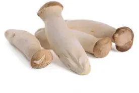 杏鲍菇直接炒，味道太单调。掌握正确的切法，能够炒出肉的口感图片