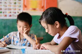 我把小孩从城市送回农村读书了，这样可以节约很多钱图片