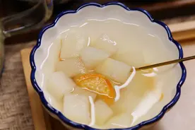 深秋，水果记得多吃梨，加2样煮一锅，感觉干燥喝一些，管用图片